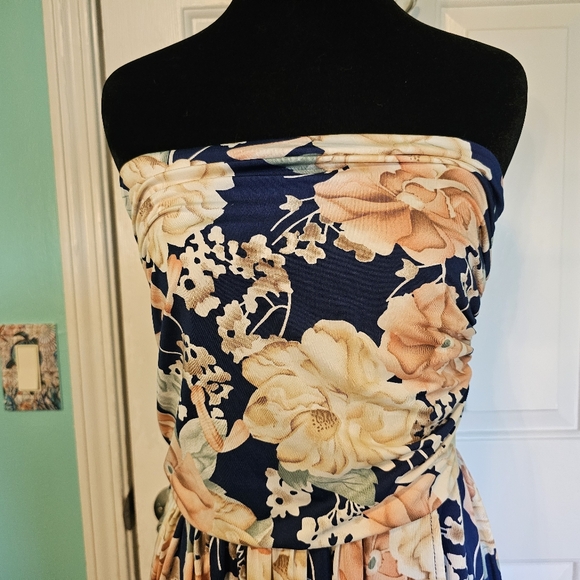 Liebeye Dresses & Skirts - Liebeye Women's Blue and Cream Floral Strapless Maxi Dress Sz L